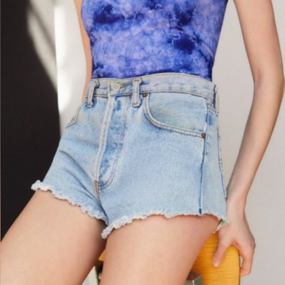 Levi shorts urban outfitters renewal
